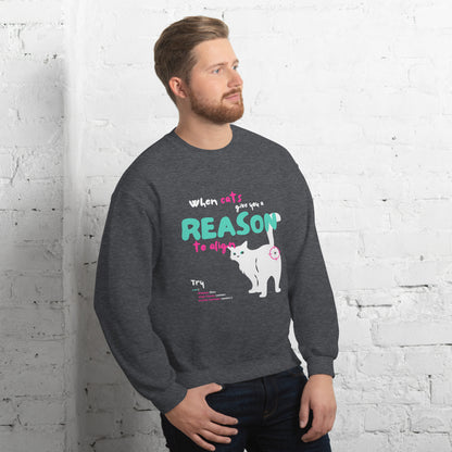 Man wearing a crew Neck sweatshirt in anthracite color, for cat lovers and nerd developers, featuring a cat showing his butt, with the inscription "When cats give you a reason to align" and some line codes.